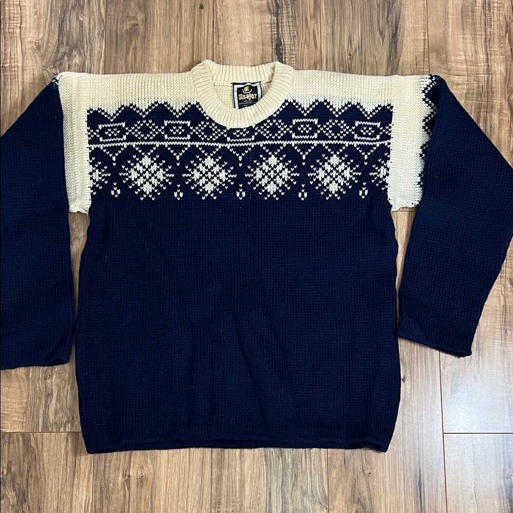 Vintage Nesjar Norway Heavy Knit 100% Wool Men's Sweater  Sz L